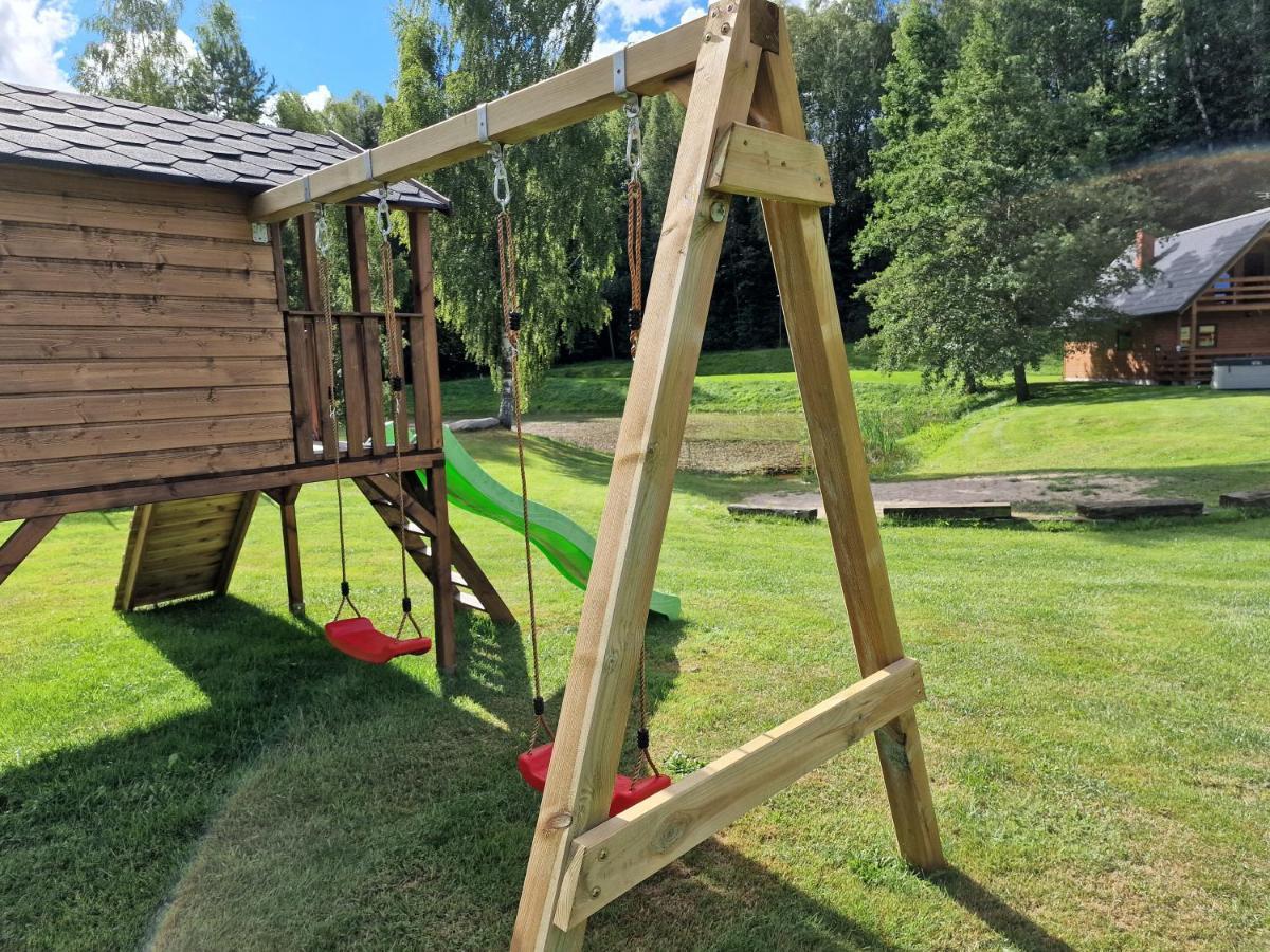 Mana Village - Jacuzzi & Sauna Barłomino エクステリア 写真